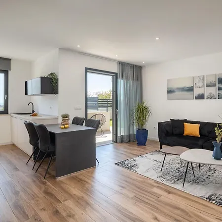 Apartment Erdgeschosswohnung Moonlight Mit Terrasse By Interhome *