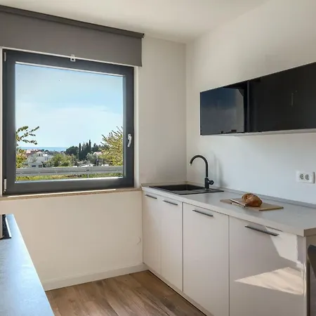 Lejlighed Erdgeschosswohnung Moonlight Mit Terrasse By Interhome