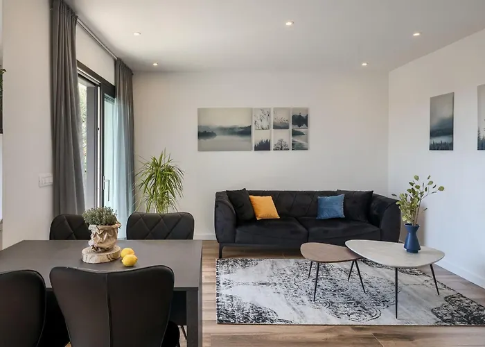 Erdgeschosswohnung Moonlight Mit Terrasse By Interhome Novigrad Istria