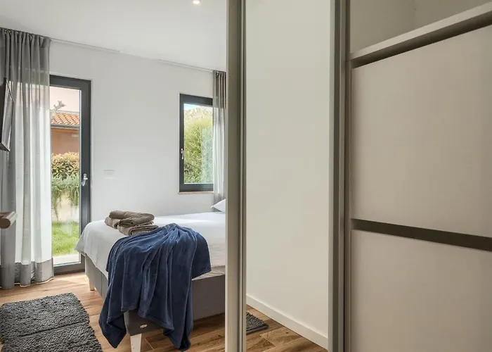 Erdgeschosswohnung Moonlight Mit Terrasse By Interhome