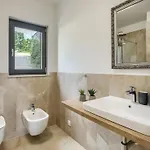 Erdgeschosswohnung Moonlight Mit Terrasse By Interhome Lejlighed *