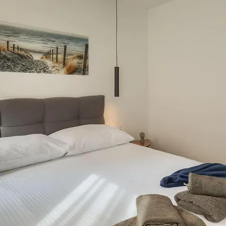 Erdgeschosswohnung Moonlight Mit Terrasse By Interhome *