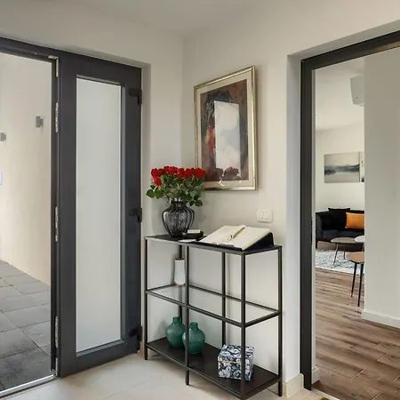 Lejlighed Erdgeschosswohnung Moonlight Mit Terrasse By Interhome *